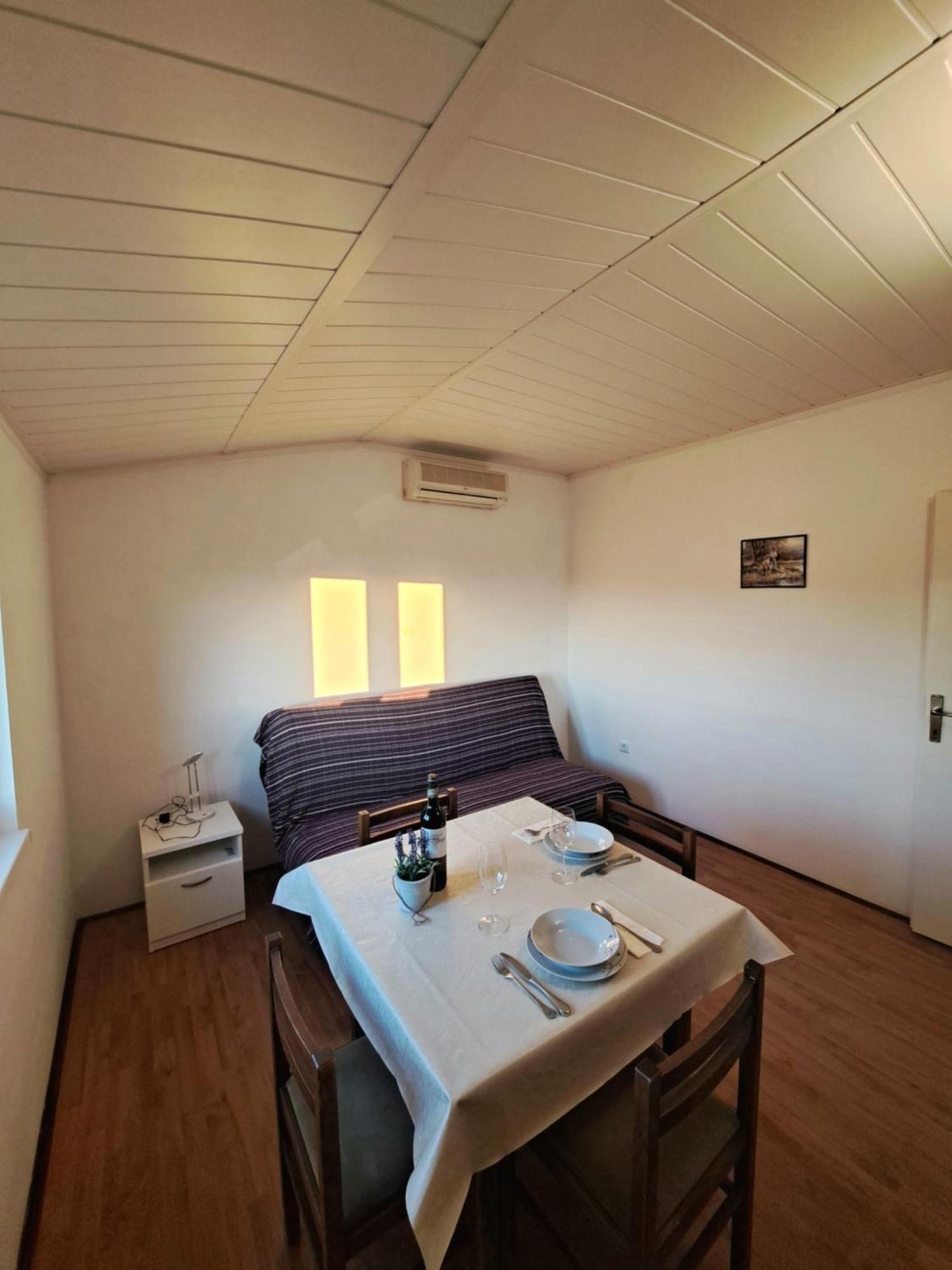 Apartments Maruna Maslenica Εξωτερικό φωτογραφία