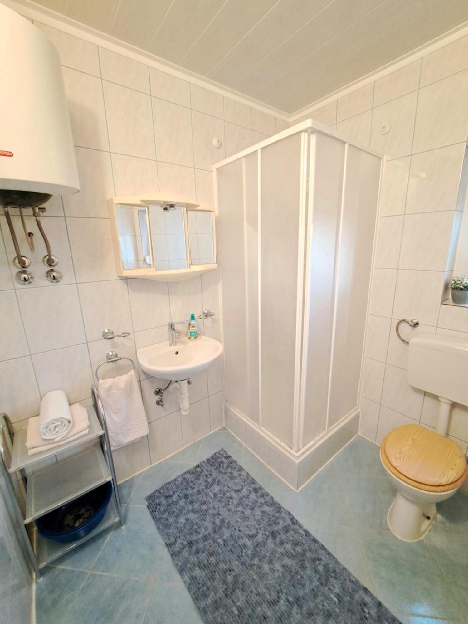 Apartments Maruna Maslenica Εξωτερικό φωτογραφία